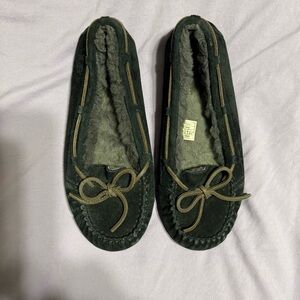 Ugg Dakota Moccasins‎
